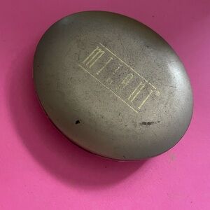 Milani Compact Pressed Powder - NEW - PLASTIC SEALED - # 04 GINGER - IMPERFECT
